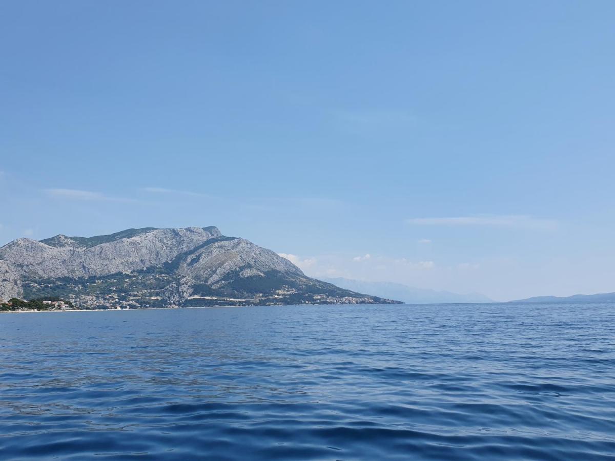 Apartments Karlo Omiš Esterno foto