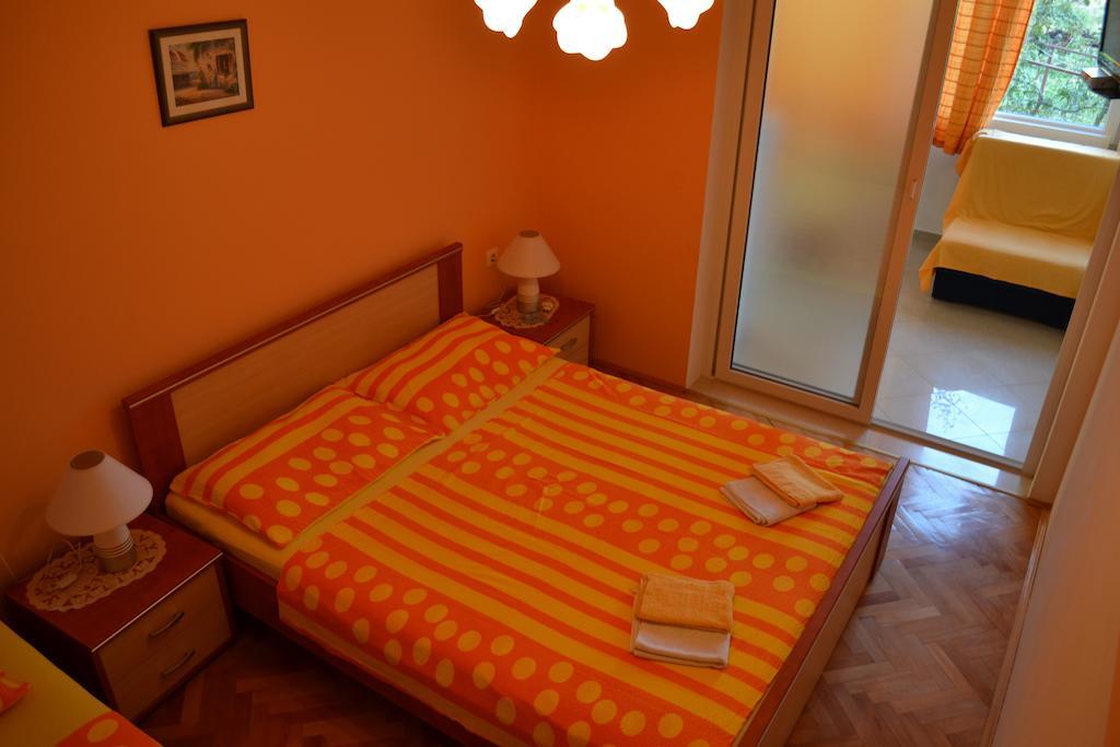 Apartments Karlo Omiš Esterno foto