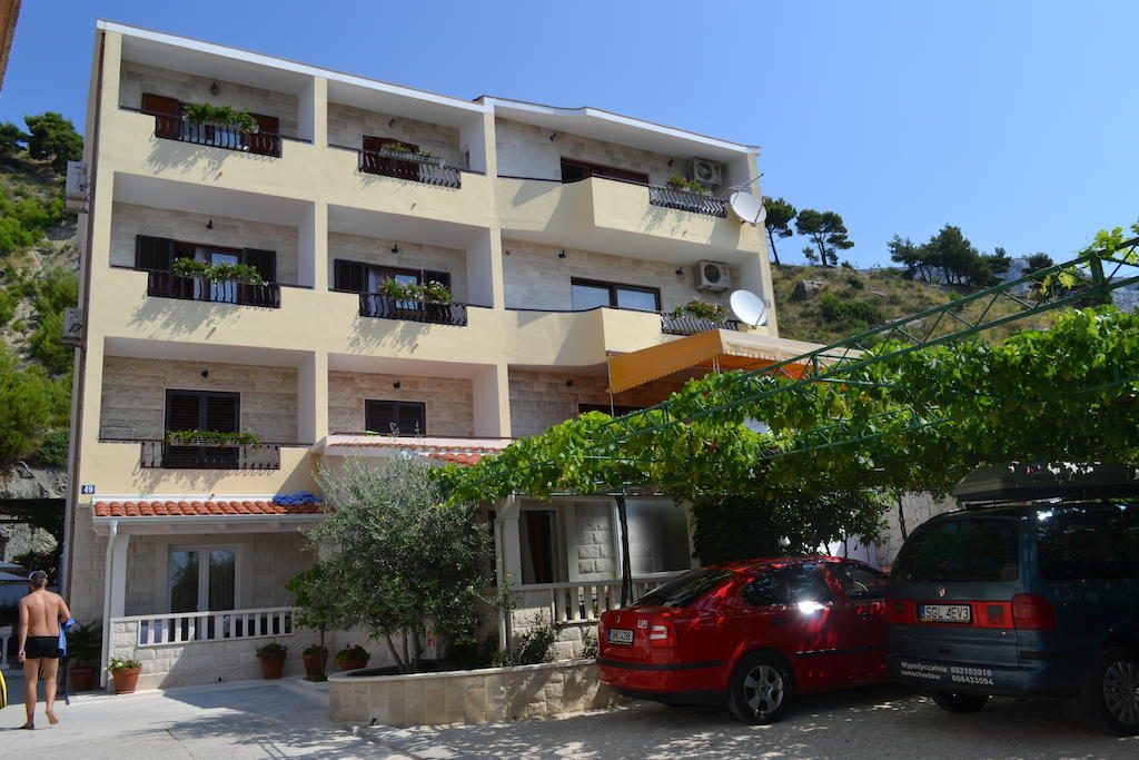 Apartments Karlo Omiš Esterno foto
